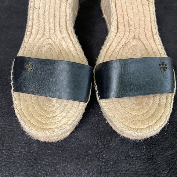 Tory Burch wedge - Picture 3 of 6